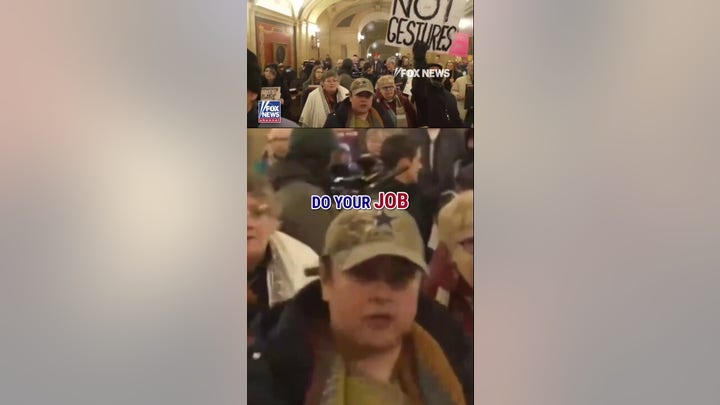  ICE invade la oficina Tim en Minnesota