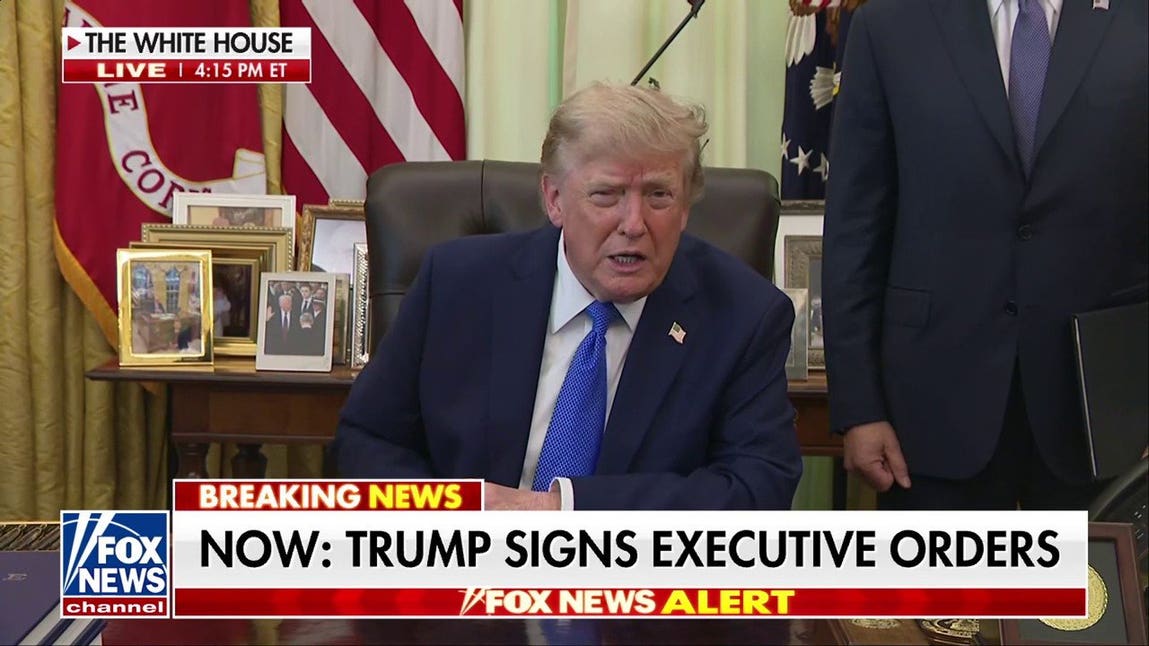 Trump signs executive order on birthright citizenship
