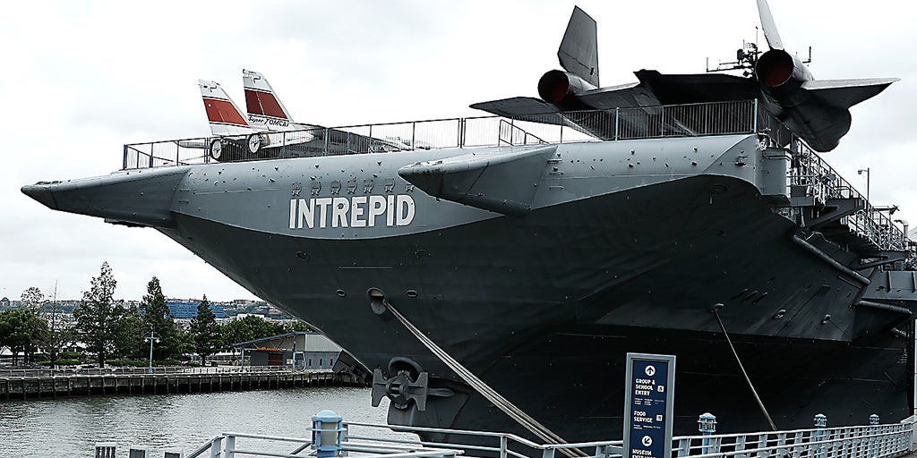 WATCH LIVE: Intrepid Museum marks Memorial Day with tribute to fallen troops