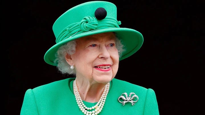 Queen Elizabeth broke tradition to play US anthem after 9/11
