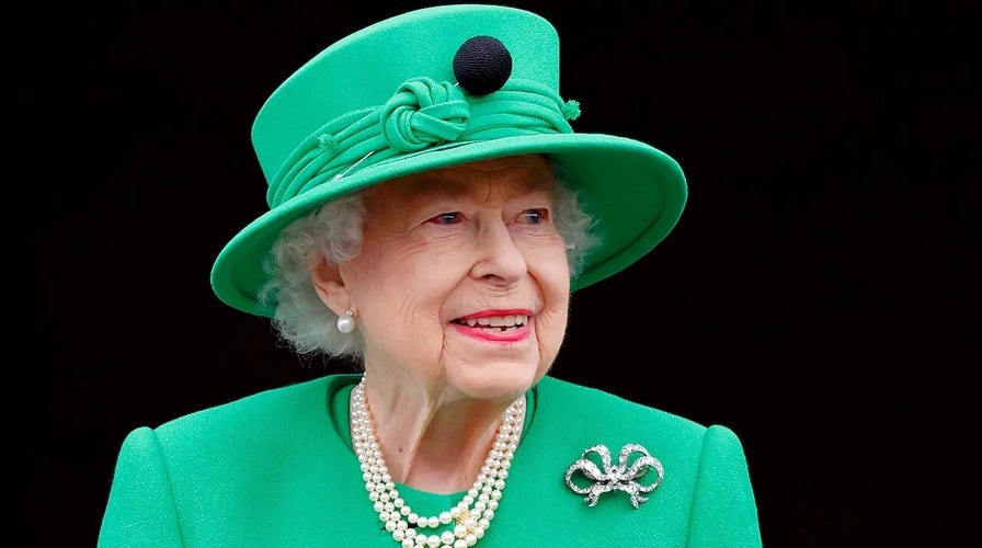 Queen Elizabeth broke tradition to play US anthem after 9/11