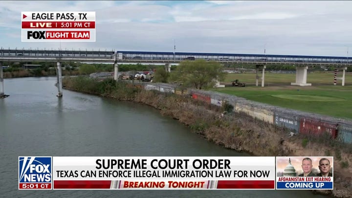 Supreme Court allows Texas to arrest and deport migrants