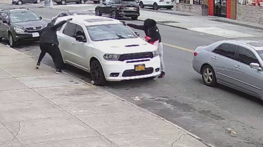NYPD searching for 2 men involved in broad daylight shootout