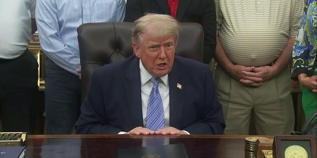 Trump rips Supreme Court ahead of blockbuster birthright ruling