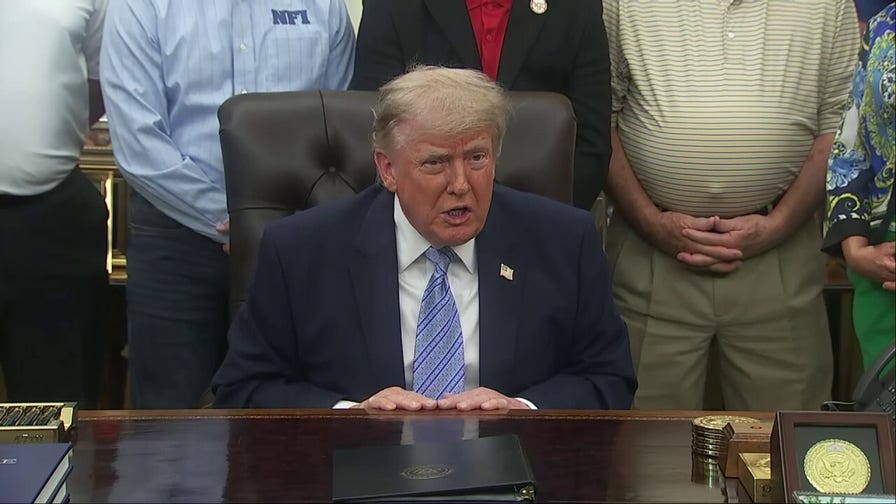 Trump rips Supreme Court ahead of blockbuster birthright ruling