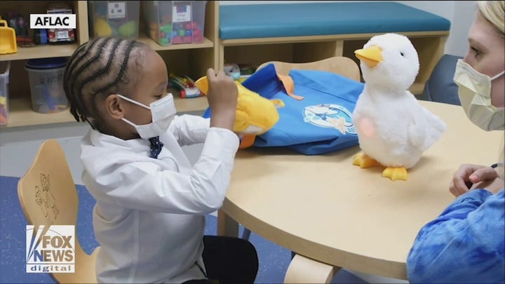 Reality star Shauna Rae teams with Aflac to help childhood cancer survivors