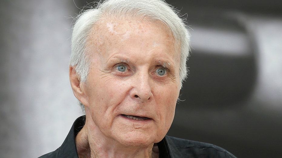 Robert Conrad, star of 'The Wild, Wild West,' dies at 84 | Fox News