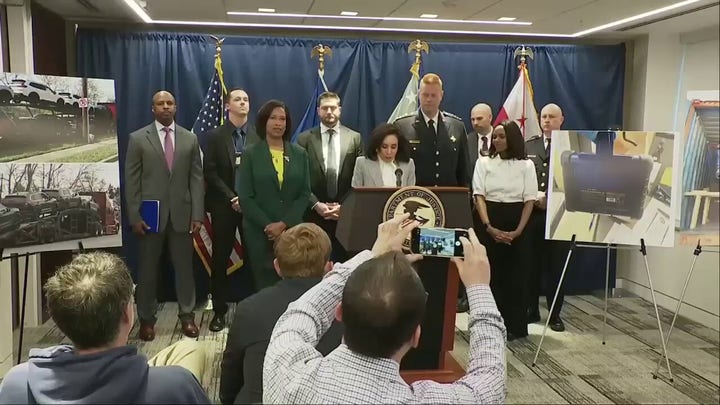 Pirro anuncia cargos contra una presunta red internacional de robo de coches