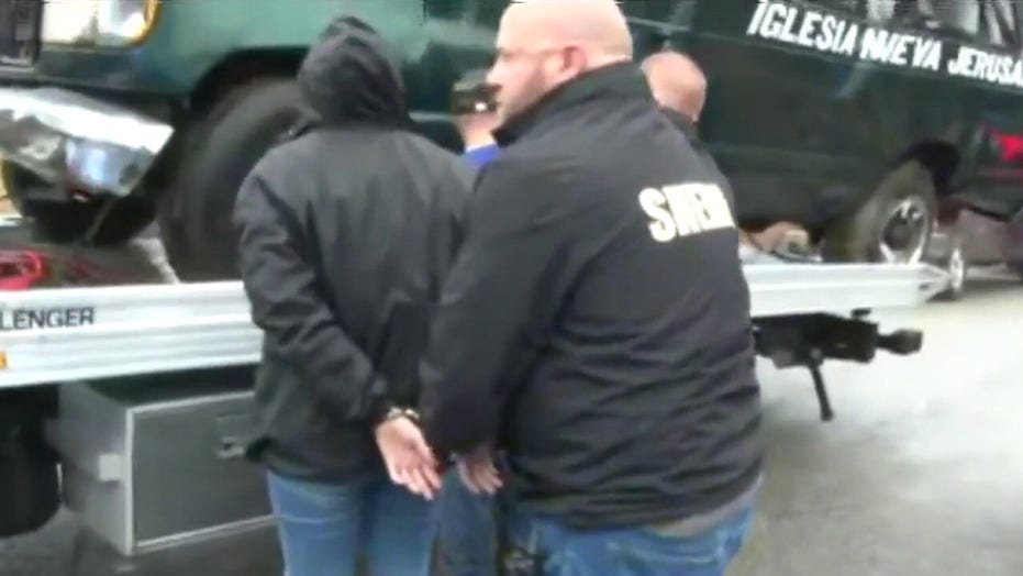 Sospechosos de Kentucky arrestados por robar a víctimas de tornados: policía