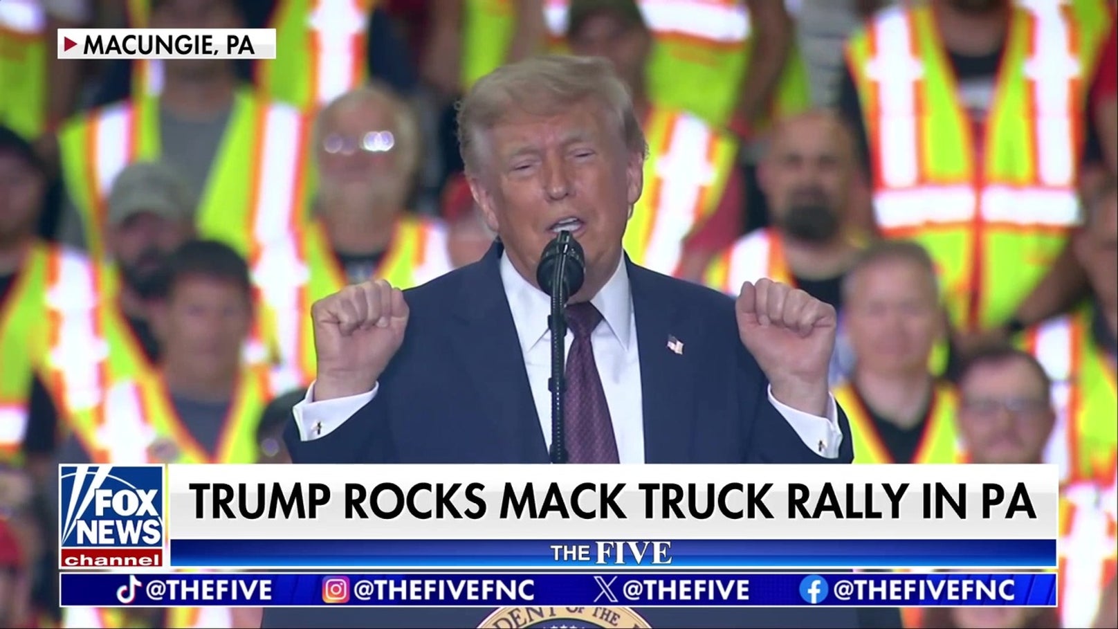 Donald Trump touts economic success at Macungie, PA rally