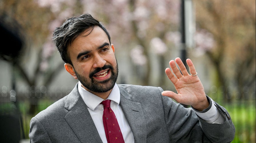  NYC Mayor-elect Zohran Mamdani holds quality    conference
