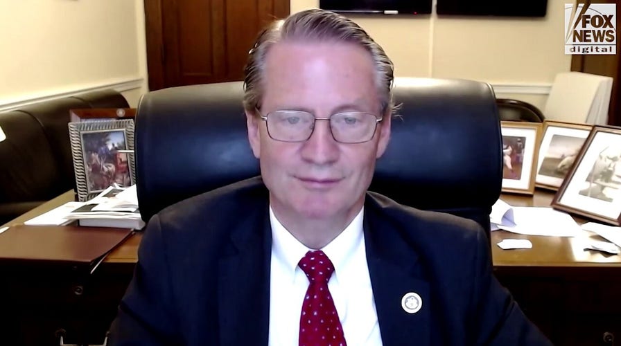 Congressman says there's a UFO 'cover-up'