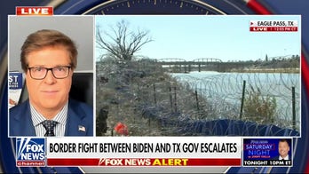 Texas Gov. Abbott has the got 'stronger footing' in border showdown against Biden: Mark Smith