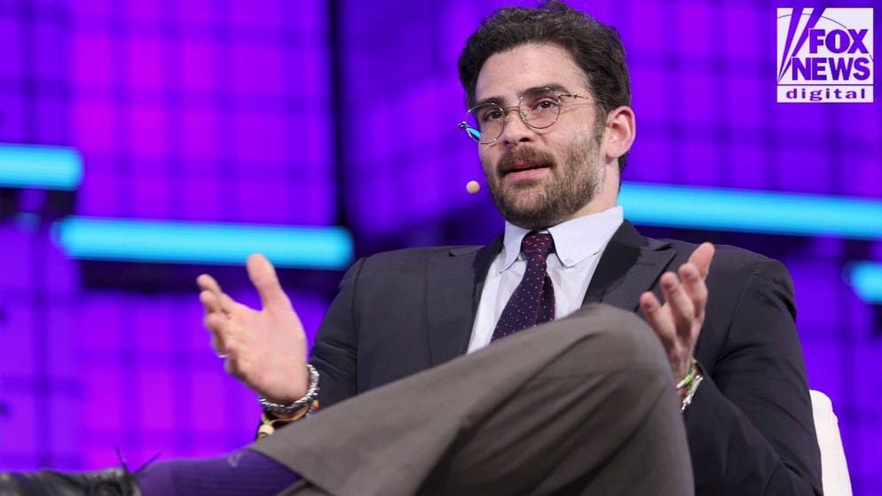 Former Democratic operative warns Democrats about embracing Hasan Piker