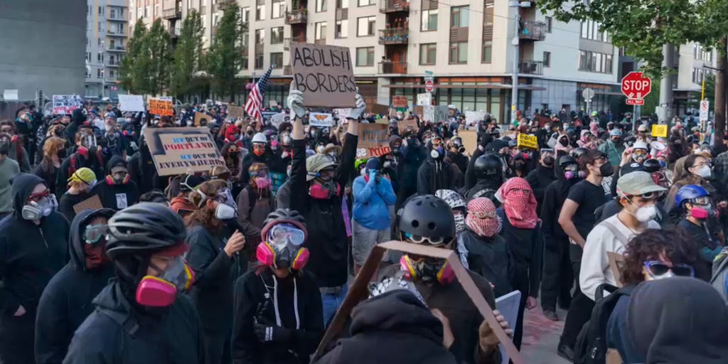 “Antifa” aterroriza Portland