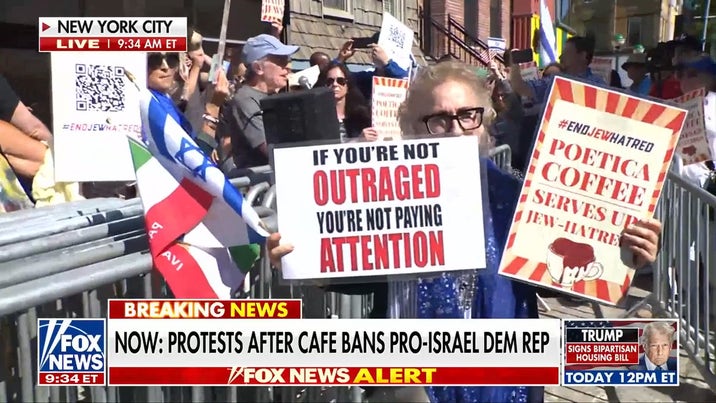 Protesters clash outside coffee shop that banned Jewish lawmaker