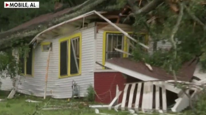 Sally makes landfall near Gulf Shores, Alabama