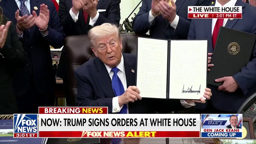 'The numbers are incredible': President Trump signs executive order expanding retirement savings