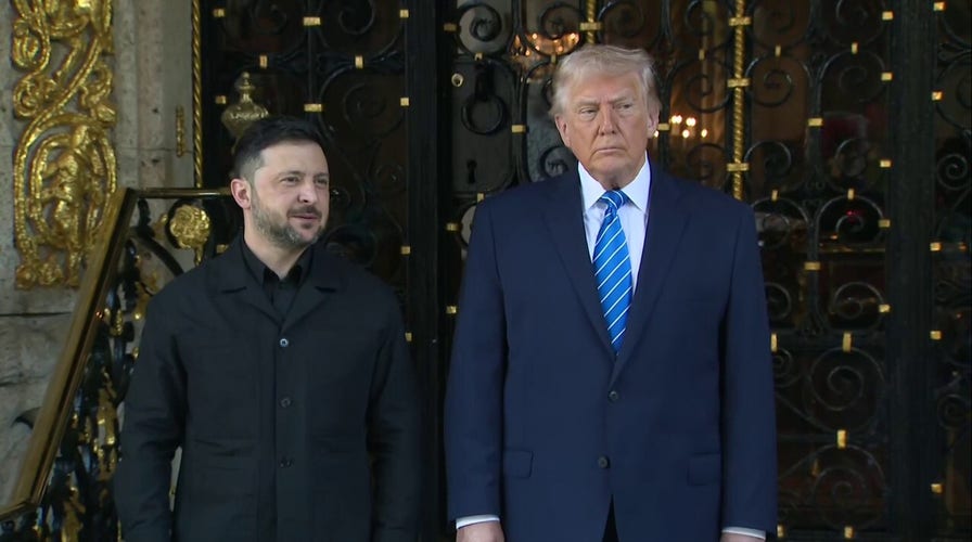Trump greets Zelenskyy in Florida as peace talks enter 'final stages'