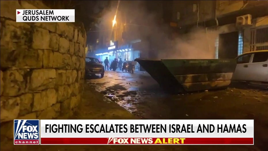 Israeli tanks pound Gaza as violence escalates