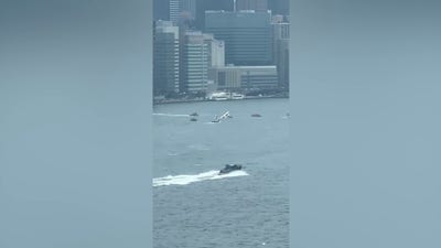 8 rescued after seaplane makes hard landing in NYC's East River