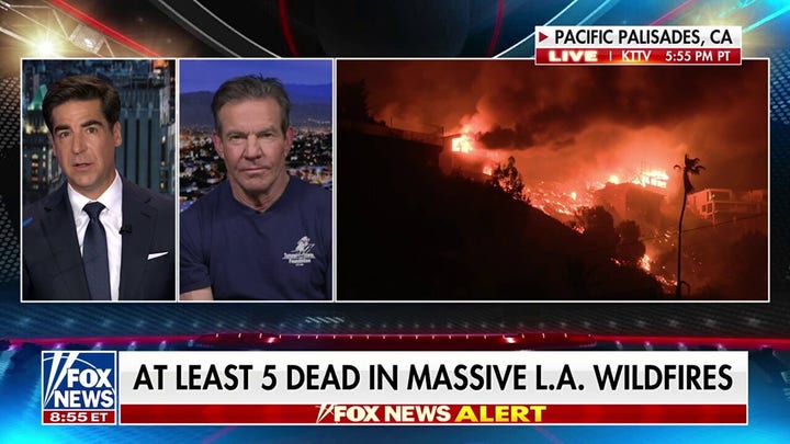Dennis Quaid Los bomberos entran corriendo cuando todos los demás salen corriendo