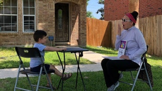 Texas preschool teacher surprises students with a backyard class - Fox News