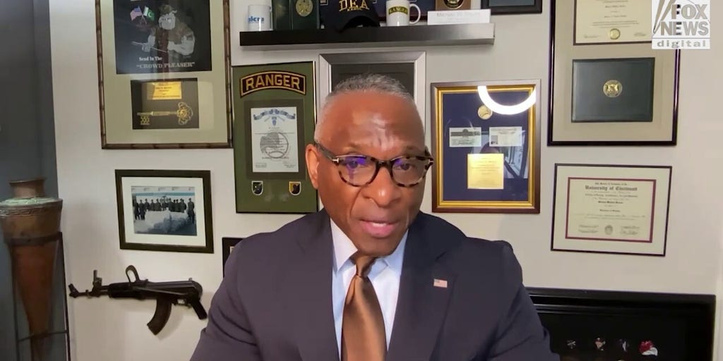 Former DEA agent warns Tren de Aragua gang 'spreads like a virus'