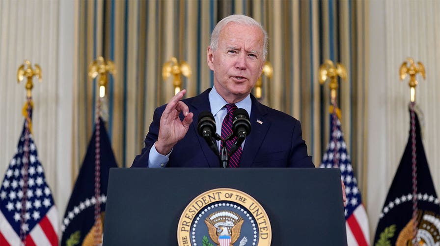 President Biden delivers remarks on vaccine mandates for businesses during Illinois visit