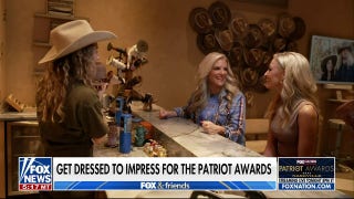 Janice Dean and Carley Shimkus go hat shopping in Nashville - Fox News