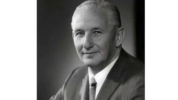 Sylvan Goldman invented the shopping cart in Oklahoma in 1936 – here’s his ingenious story