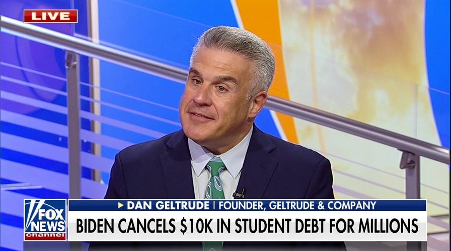 Financial expert on the problem with the Biden student loan forgiveness plan