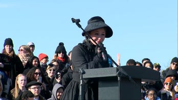 Mary Todd Lincoln impersonator eulogizes the penny at mock funeral
