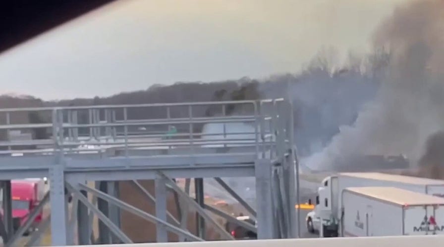 North Carolina pilot dies after plane collides into truck on interstate highway