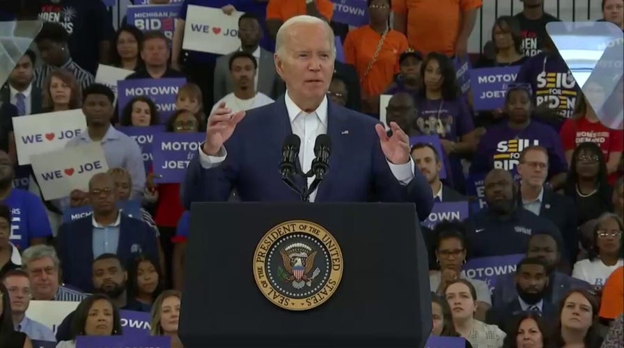 Biden calls out negative press coverage, Detroit crowd boos