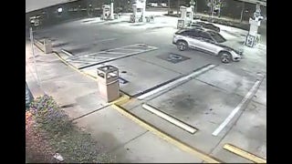 Surveillance video of suspect vehicle in shooting death of Florida veteran - Fox News