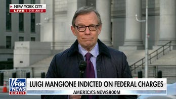 Luigi Mangione’s defense fund tops $925,000 as he could face death penalty