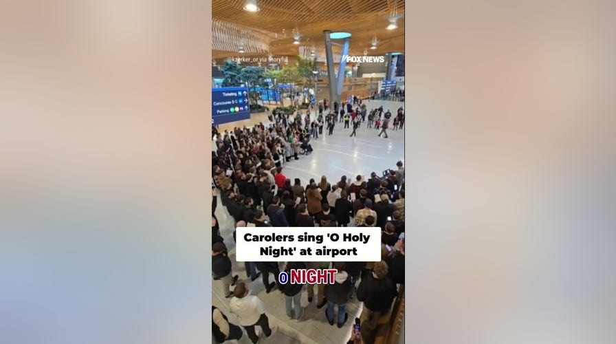 WATCH: Christmas carolers at airport sing praise of Jesus in faith-filled sendoff