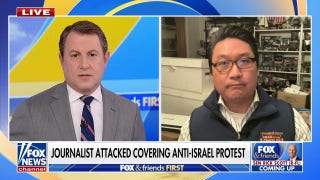 Anti-Israel mob attacks journalist covering protest at University of Washington campus  - Fox News