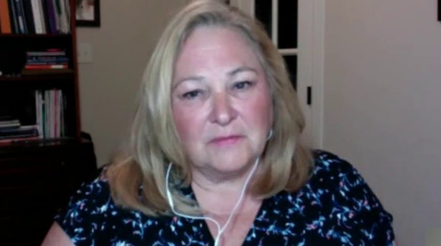 Texas resident: Migrant traffic coming through every 'morning, noon, night'