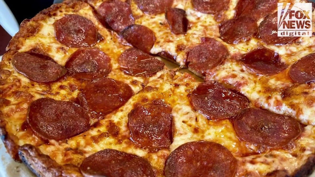foxnews.com - Andrea Margolis - America's 5 best fast-food pepperoni pizzas ranked for National Pizza Day