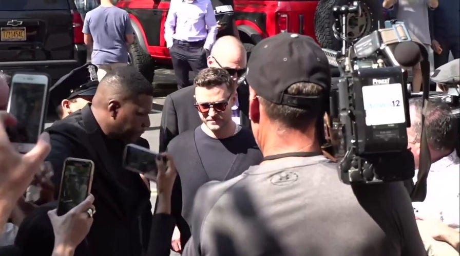 Justin Timberlake arrives at court hearing for DWI arrest