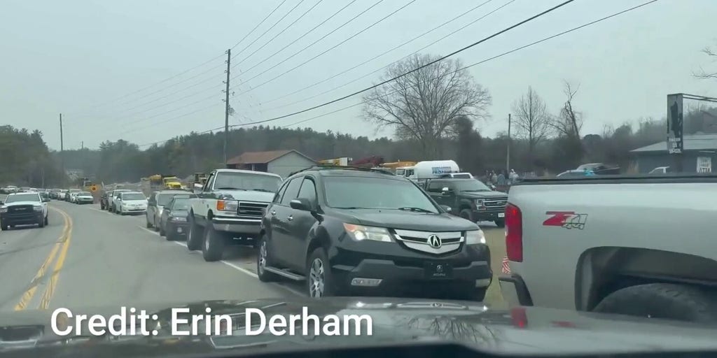 North Carolina locals wait in long lines for propane ahead of winter storm