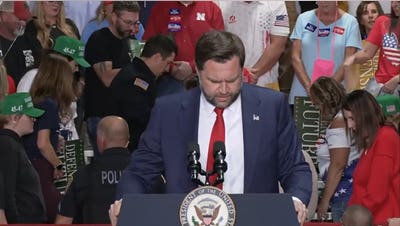 Vance leads Nebraska crowd in Lord's prayer during woman's medical emergency - Fox News