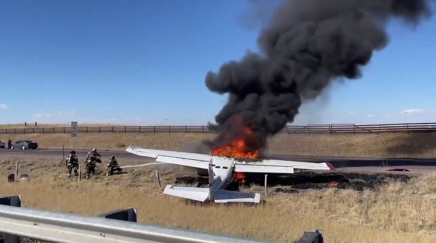 Small plane crashes on Colorado highway near airport, pilot and passenger survive