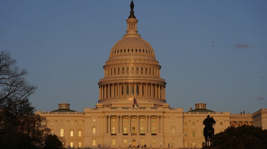 Charles Barkley says politicians 'look to divide and conquer'