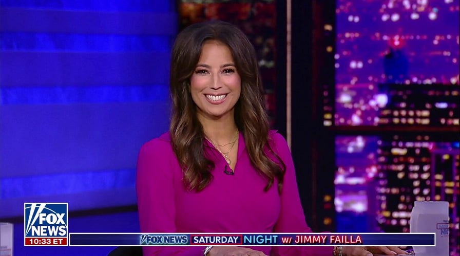 WATCH: Julie Banderas Stops By 'Fox News Saturday Night' To Discuss Bill Belichick's Interesting Love Life