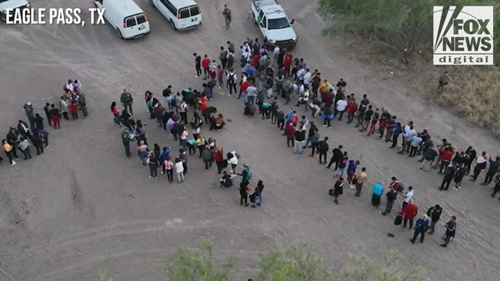 Texas border town mayor says the US "broken" immigration system can be solved