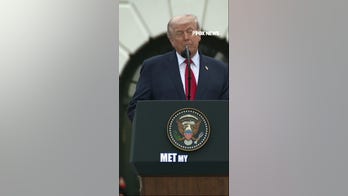 Trump cracks joke at first lady after reflecting on parents’ marriage