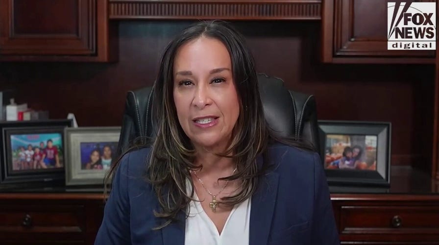 Rep. Monica De La Cruz rips Dem opponent for connection to child predator